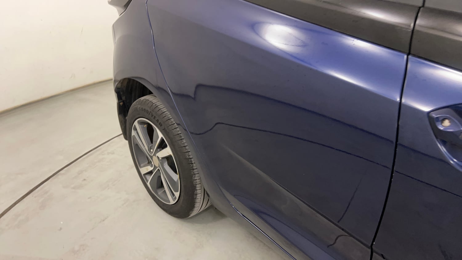 Used 2022 Tata Altroz XZA Petrol Petrol Automatic dents MINOR SCRATCH