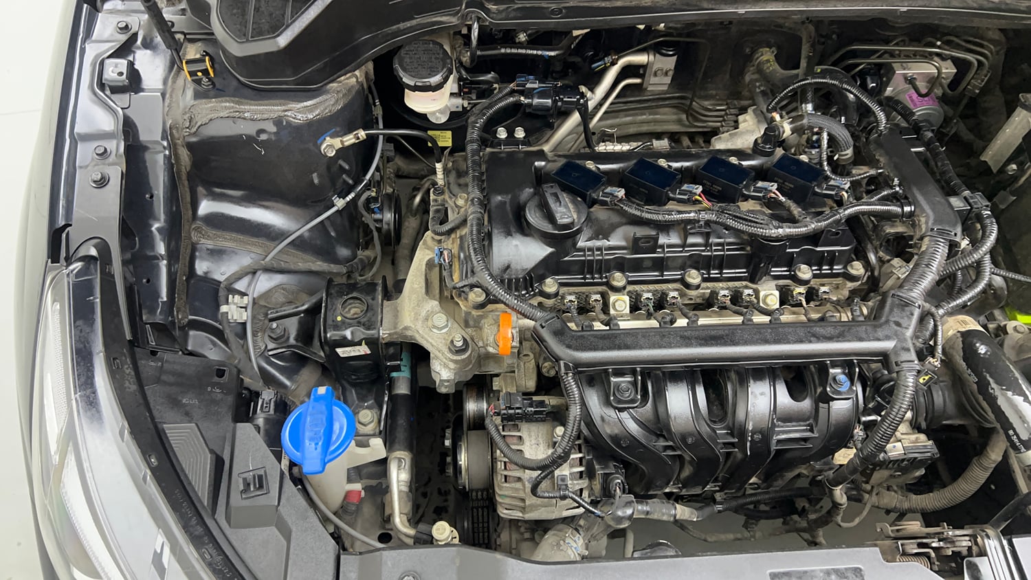 Used 2023 Hyundai New i20 Asta (O) 1.2 MT Petrol Manual engine ENGINE RIGHT SIDE VIEW