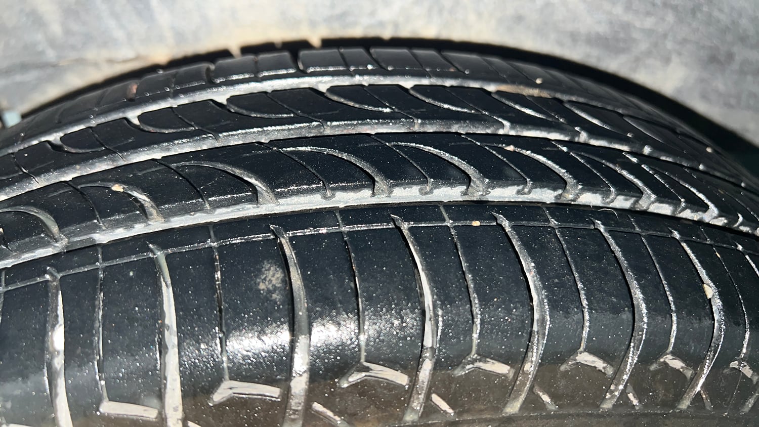 Used 2016 Maruti Suzuki Wagon R VXI Petrol Manual tyres RIGHT REAR TYRE TREAD VIEW