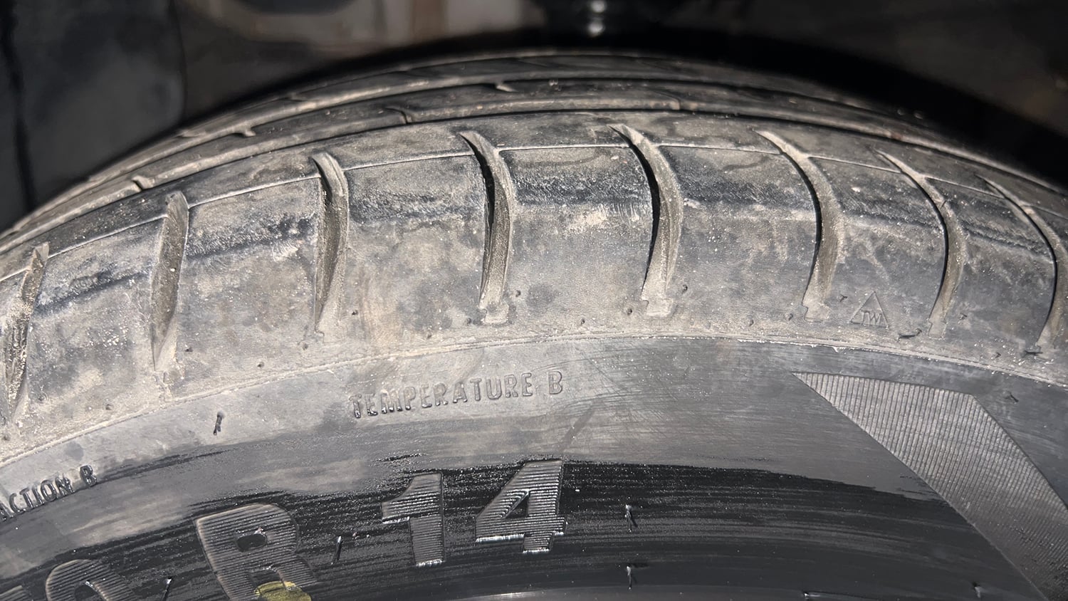 Used 2017 Hyundai Grand i10 Asta 1.2 Kappa VTVT Petrol Manual tyres LEFT FRONT TYRE TREAD VIEW