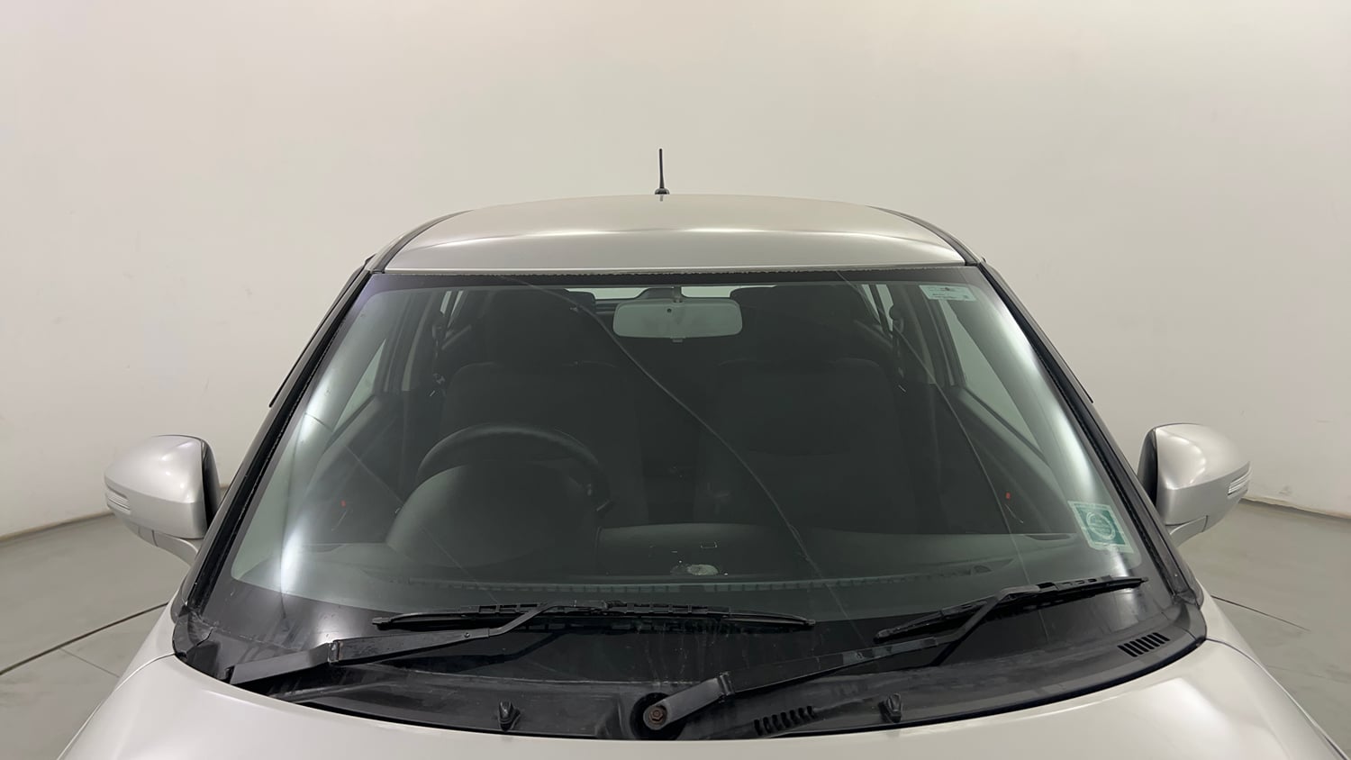 Used 2014 Maruti Suzuki Swift VXi Petrol Manual exterior FRONT WINDSHIELD VIEW