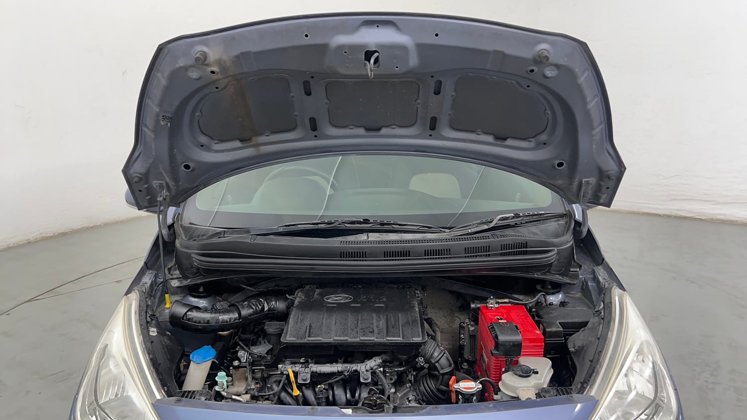 Used 2015 Hyundai Grand i10 Asta AT 1.2 Kappa VTVT Petrol Automatic engine ENGINE & BONNET OPEN FRONT VIEW