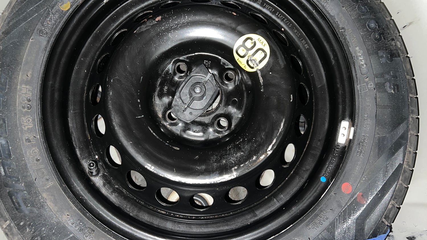 Used 2022 Maruti Suzuki Baleno Zeta MT Petrol Manual tyres SPARE TYRE VIEW