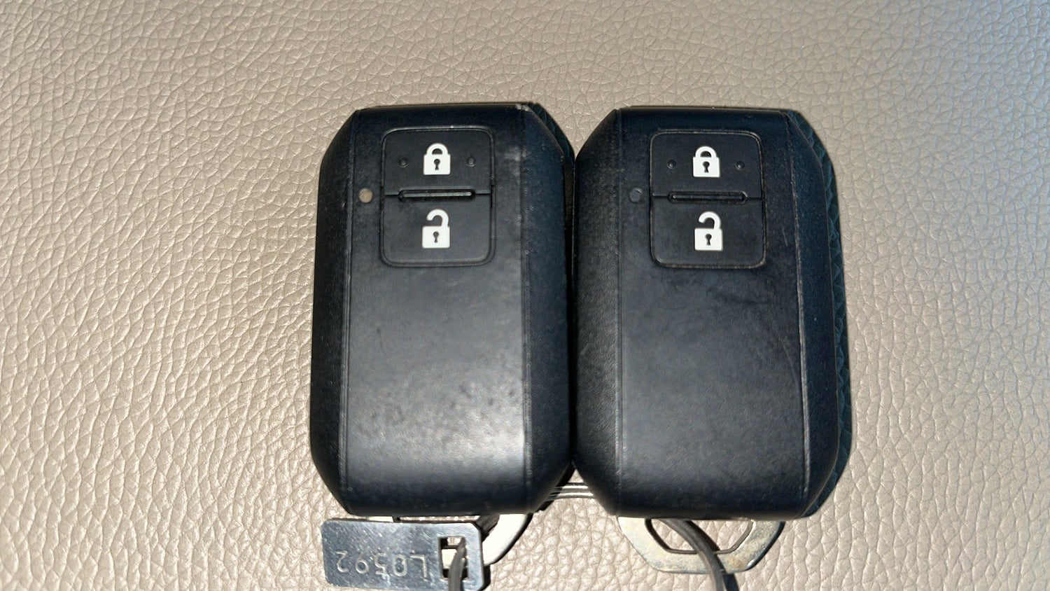 Used 2023 Maruti Suzuki Ertiga ZXi Plus AT Petrol Automatic extra CAR KEY VIEW