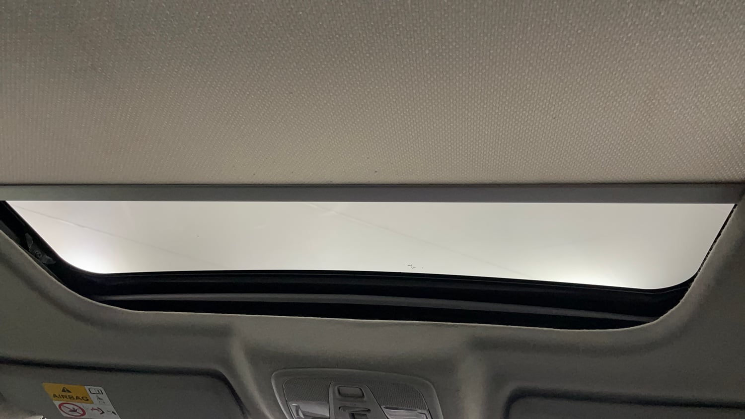 Used 2023 Maruti Suzuki Grand Vitara Zeta Plus Intelligent Hybrid eCVT Hybrid Automatic top_features Sunroof