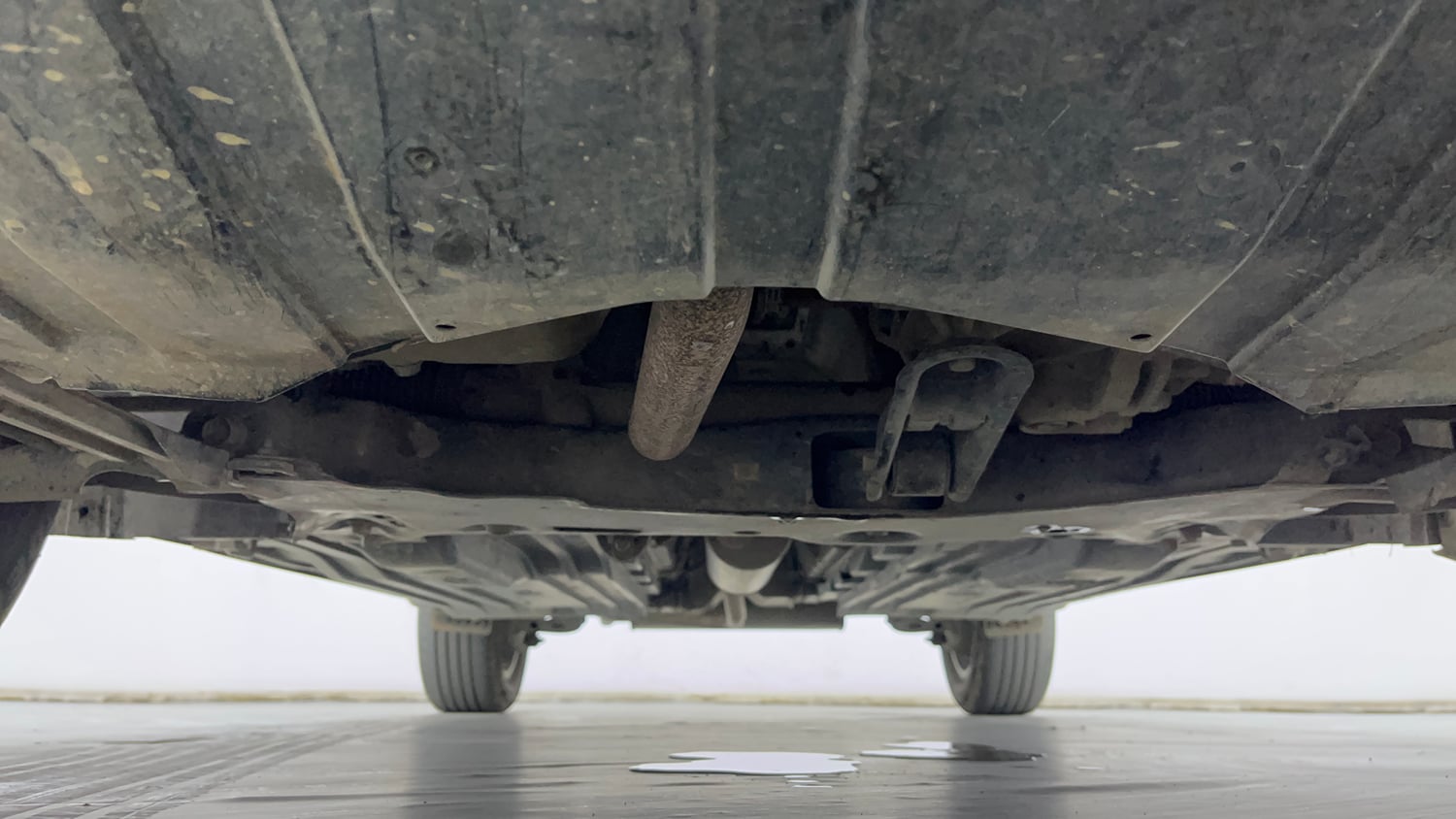Used 2023 Maruti Suzuki Brezza ZXi Petrol Manual extra FRONT LEFT UNDERBODY VIEW
