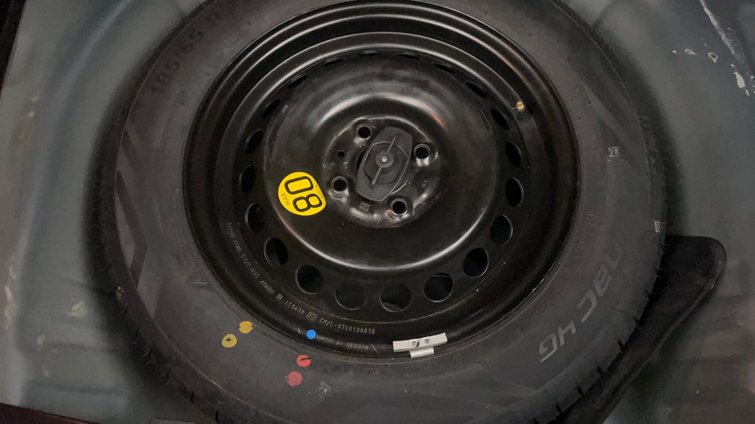 Used 2022 Maruti Suzuki Baleno Zeta AGS Petrol Automatic tyres SPARE TYRE VIEW