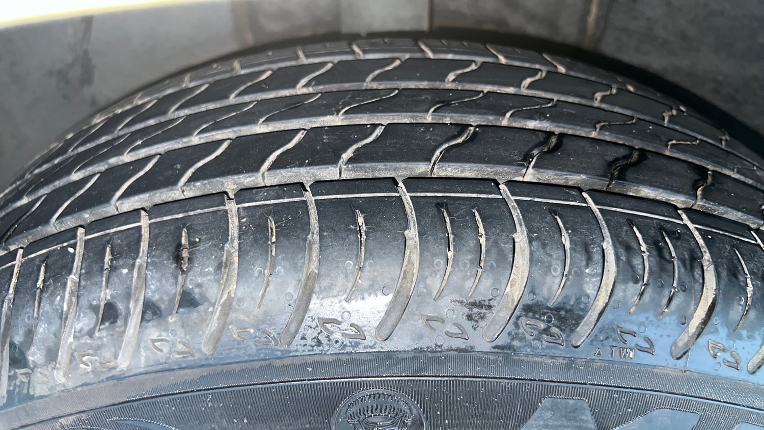 Used 2020 Tata Altroz XZ Petrol Petrol Manual tyres RIGHT REAR TYRE TREAD VIEW