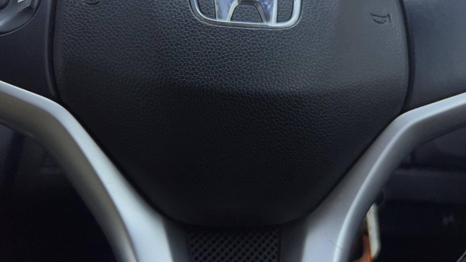 Used 2016 Honda Jazz SV Petrol Petrol Manual top_features Airbags