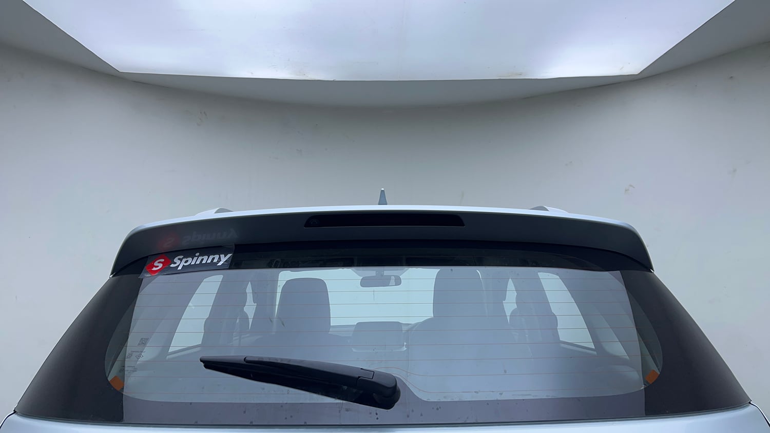 Used 2025 Maruti Suzuki Brezza ZXi AT Petrol Automatic exterior BACK WINDSHIELD VIEW