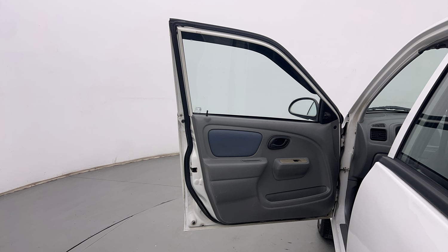 Used 2013 Maruti Suzuki Alto K10 VXi Petrol Manual interior LEFT FRONT DOOR OPEN VIEW