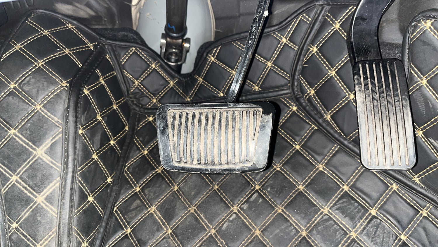 Used 2024 kia Seltos HTX 1.5 Petrol IVT Petrol Automatic interior PEDALS VIEW