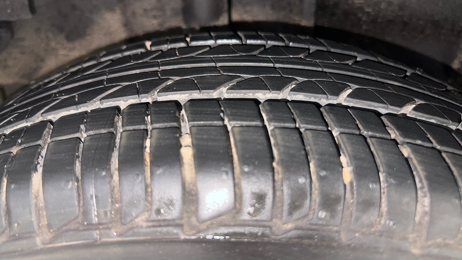 Used 2024 Tata Tiago XZA Plus Petrol Automatic tyres RIGHT REAR TYRE TREAD VIEW