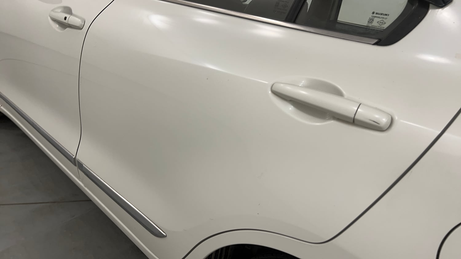 Used 2020 Maruti Suzuki Dzire ZXi AMT Petrol Automatic dents MINOR DENT