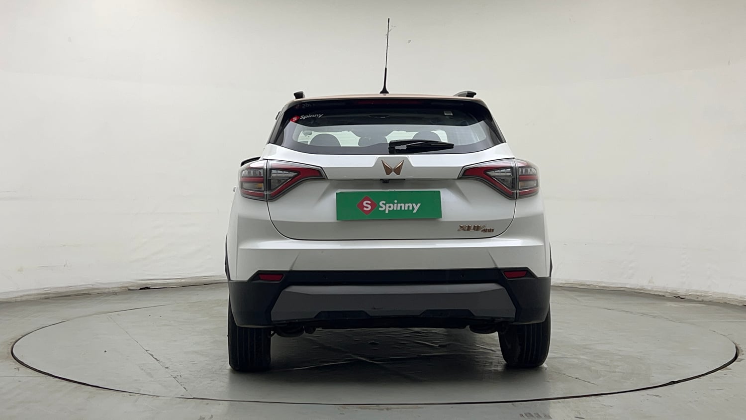 Used 2024 Mahindra XUV400 EL 39.4 KWH Dual Tone Electric Automatic exterior BACK VIEW