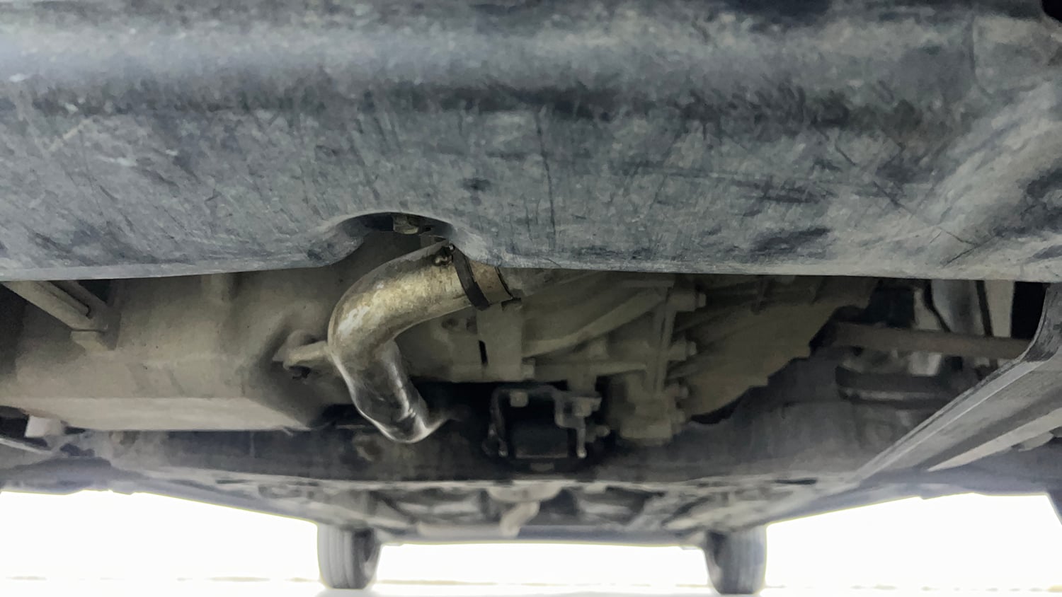 Used 2016 Hyundai Grand i10 Sportz 1.1 CRDi Diesel Manual extra FRONT LEFT UNDERBODY VIEW