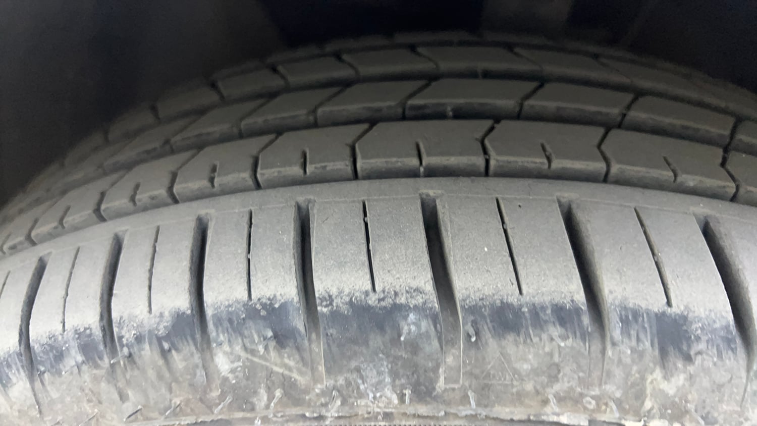 Used 2026 Hyundai New i20 Asta (O) 1.2 IVT Petrol Automatic tyres LEFT FRONT TYRE TREAD VIEW