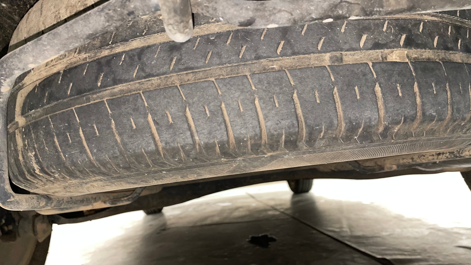 Used 2019 Maruti Suzuki XL6 Alpha AT Petrol Petrol Automatic tyres SPARE TYRE VIEW