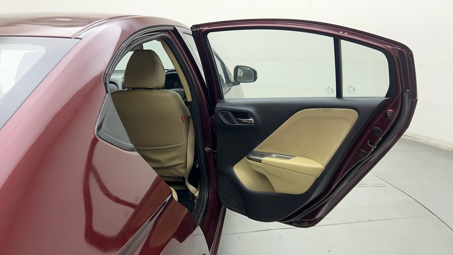 Used 2016 Honda City V Petrol Manual interior RIGHT REAR DOOR OPEN VIEW