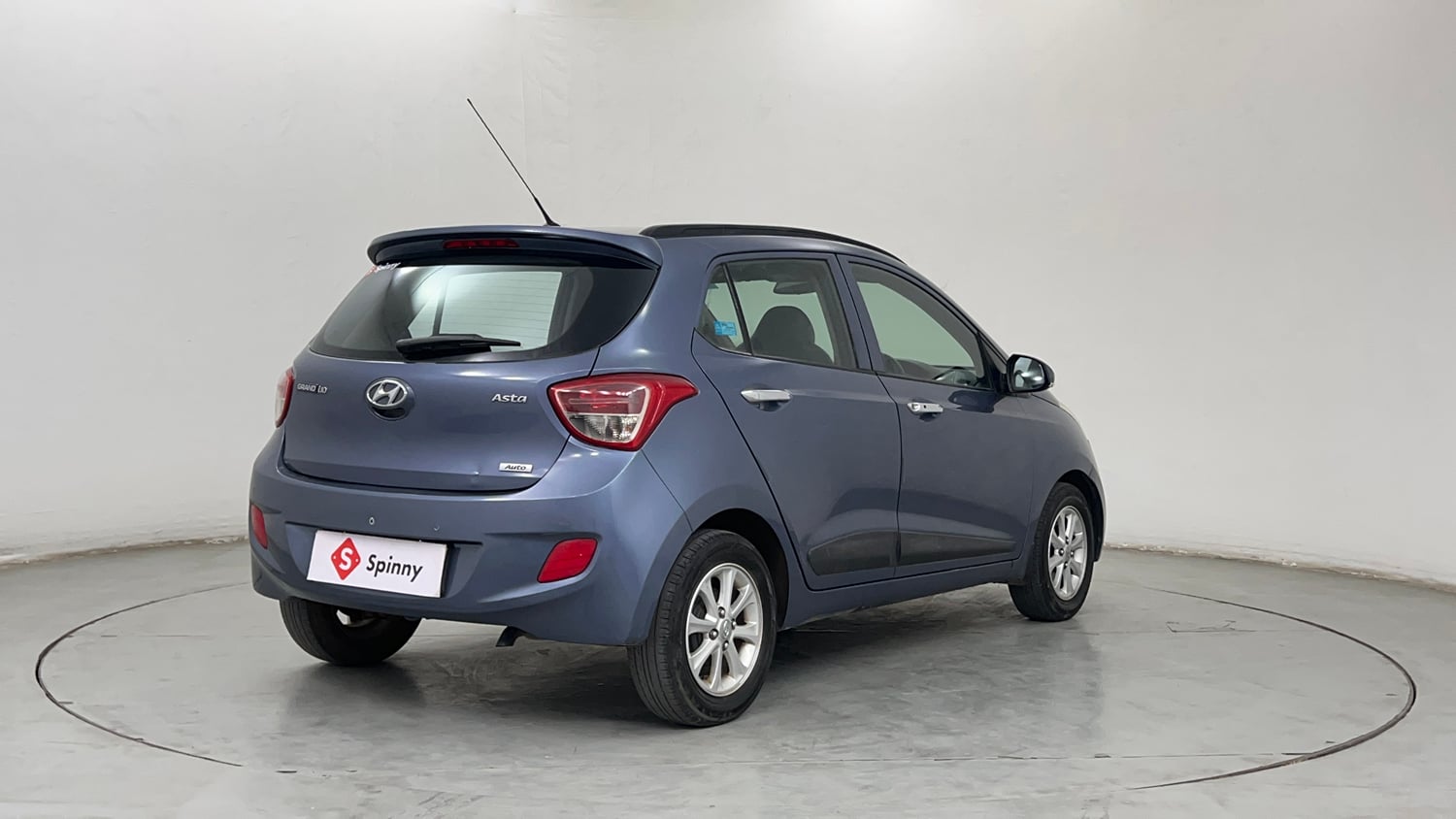 Used 2015 Hyundai Grand i10 Asta AT 1.2 Kappa VTVT Petrol Automatic exterior RIGHT REAR CORNER VIEW