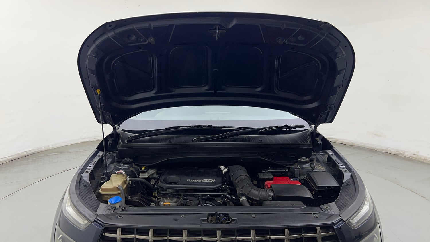 Used 2019 Hyundai Venue SX Plus 1.0 Turbo DCT Petrol Automatic engine ENGINE & BONNET OPEN FRONT VIEW