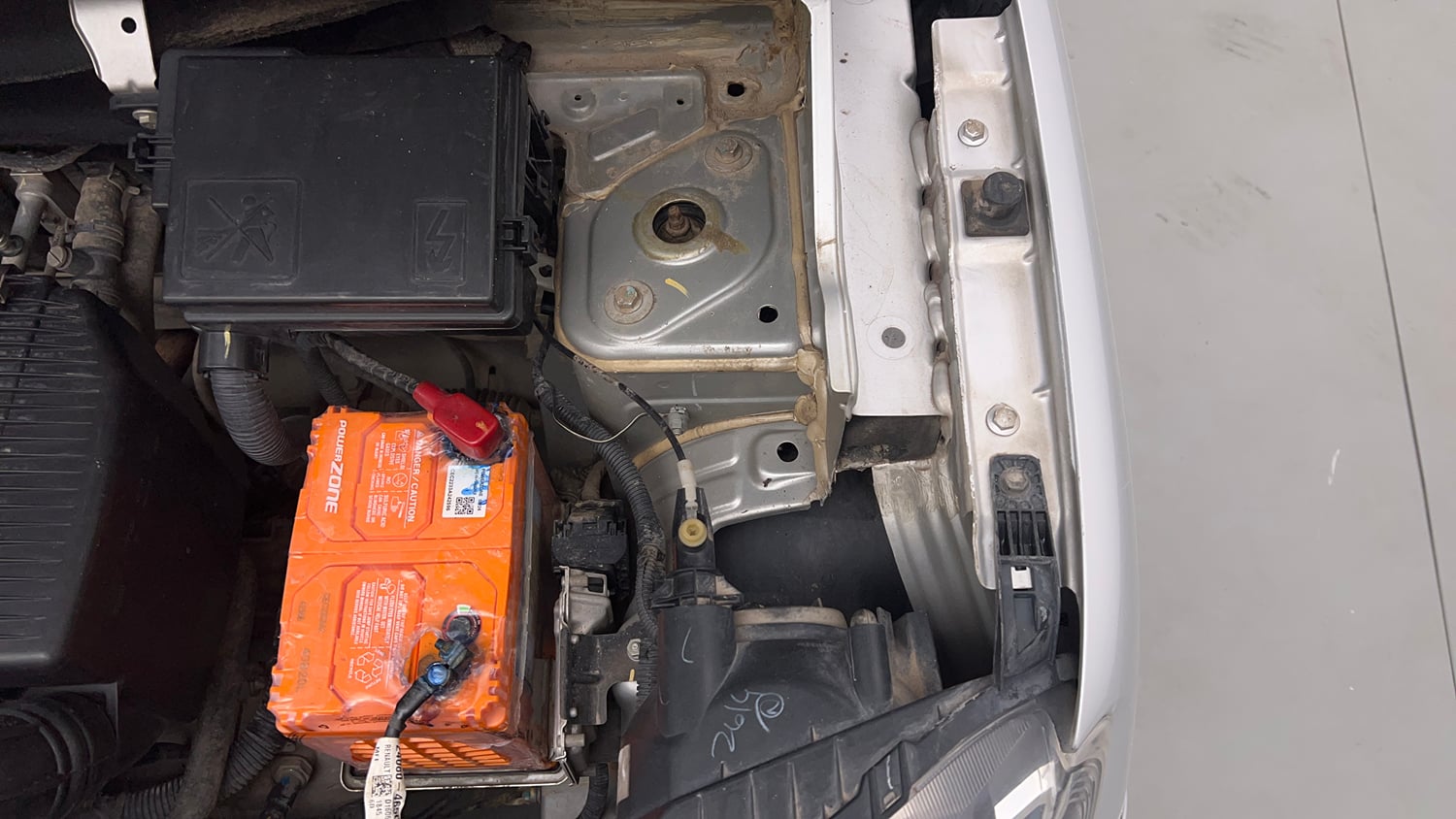 Used 2016 Renault Kwid RXT Petrol Manual engine ENGINE LEFT SIDE VIEW
