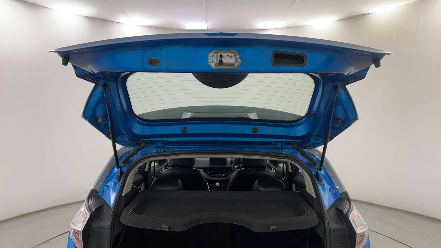Used 2018 Tata Nexon XZ Plus Diesel Diesel Manual interior DICKY DOOR OPEN VIEW