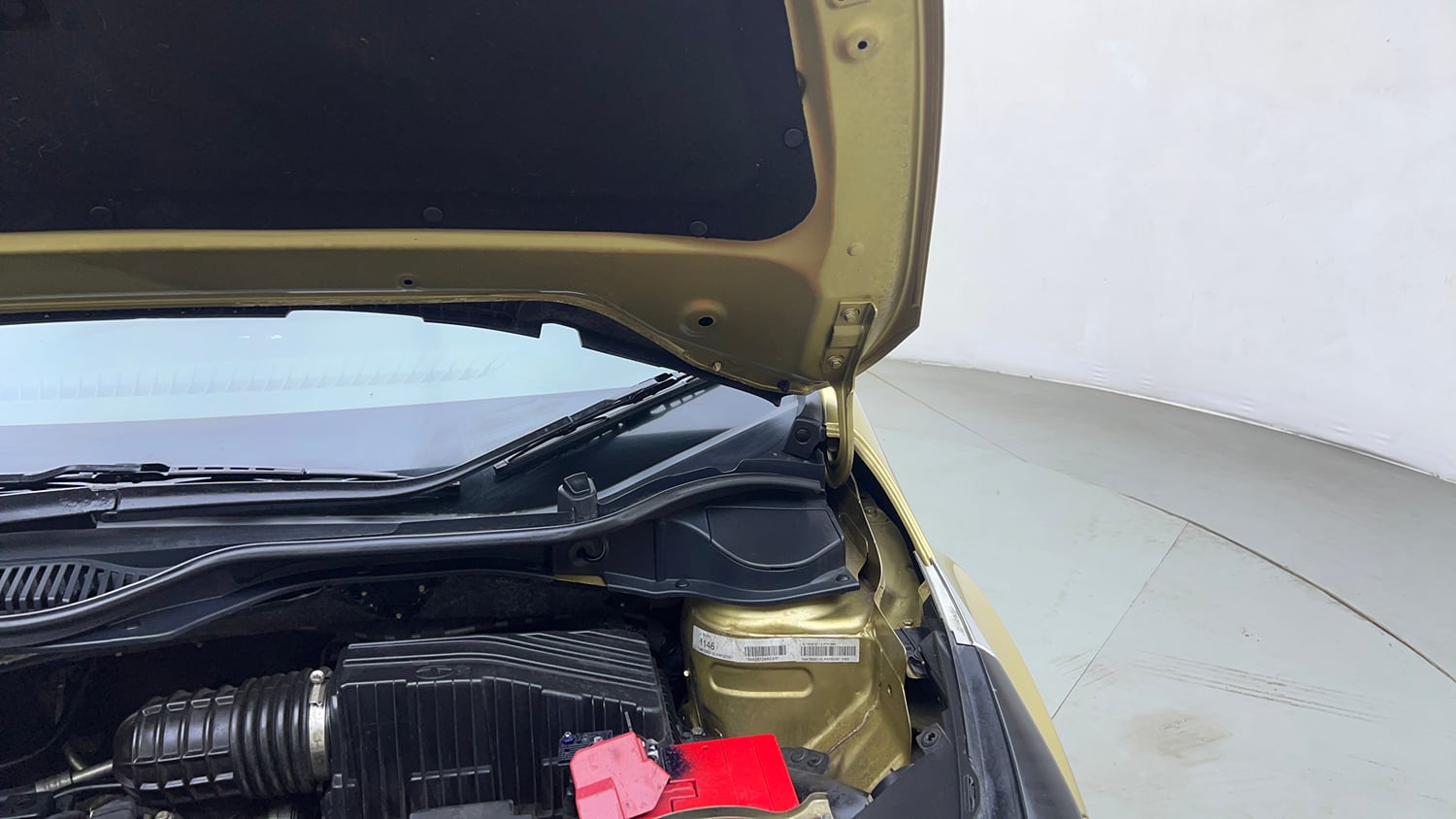 Used 2020 Tata Altroz XZ Petrol Petrol Manual engine ENGINE LEFT SIDE HINGE & APRON VIEW