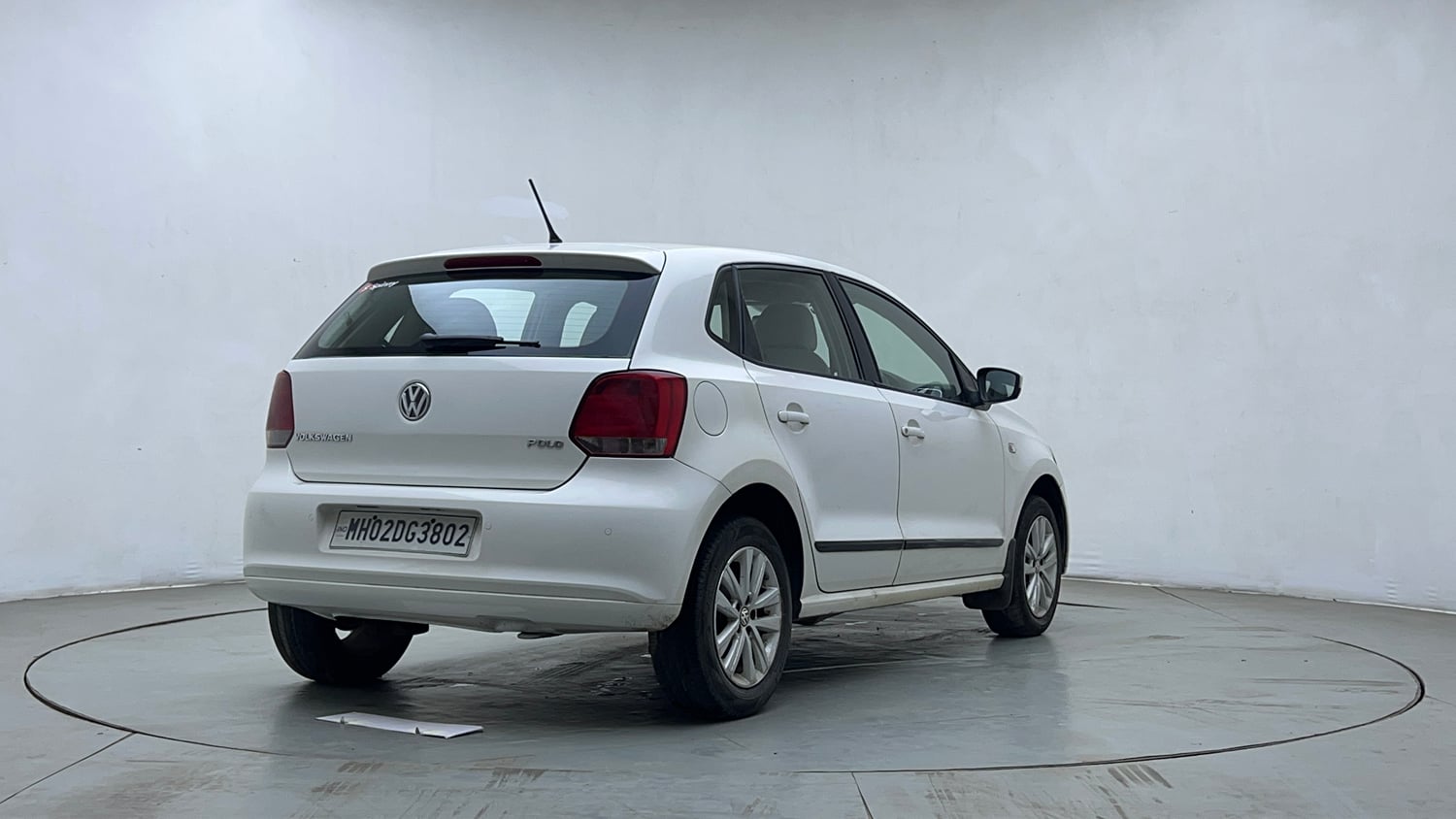 Used 2013 Volkswagen Polo Highline1.2L (P) Petrol Manual exterior RIGHT REAR CORNER VIEW