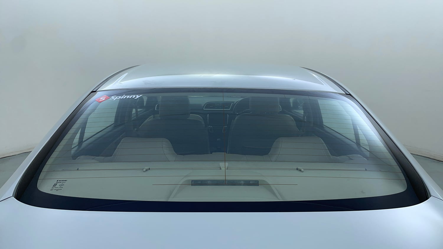 Used 2017 Maruti Suzuki Ciaz ZXi  AT Petrol Automatic exterior BACK WINDSHIELD VIEW