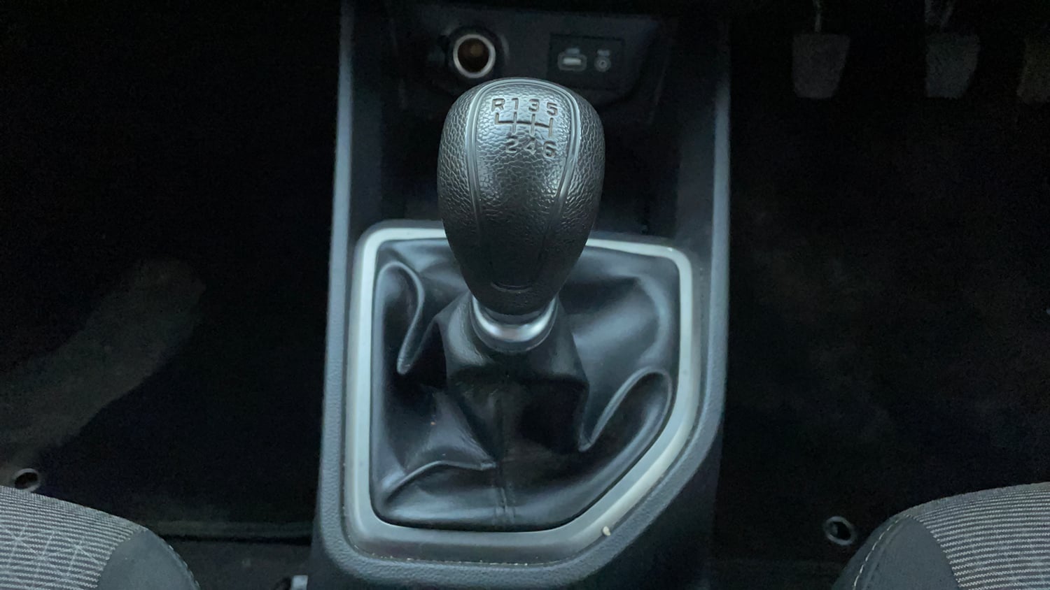 Used 2016 Hyundai Creta 1.6 SX Plus Petrol Petrol Manual interior GEAR  KNOB VIEW