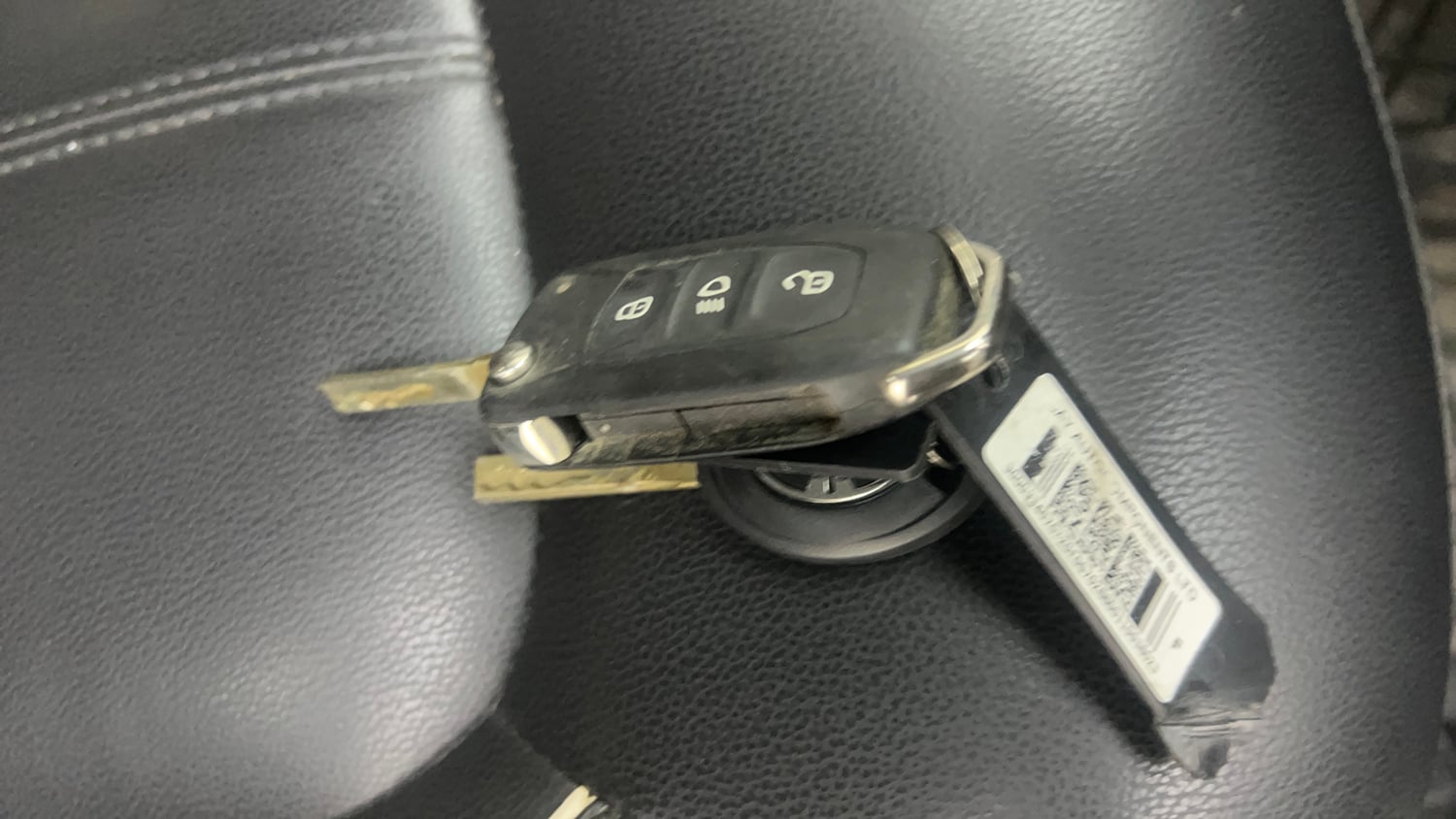 Used 2019 Tata Nexon XMA Diesel Diesel Automatic extra CAR KEY VIEW