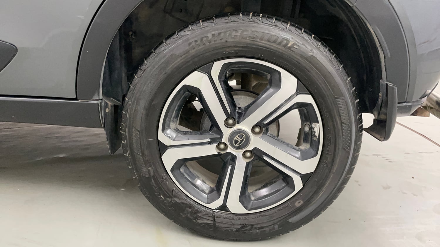Used 2023 Tata Nexon XZ Plus Petrol Manual tyres LEFT REAR TYRE RIM VIEW
