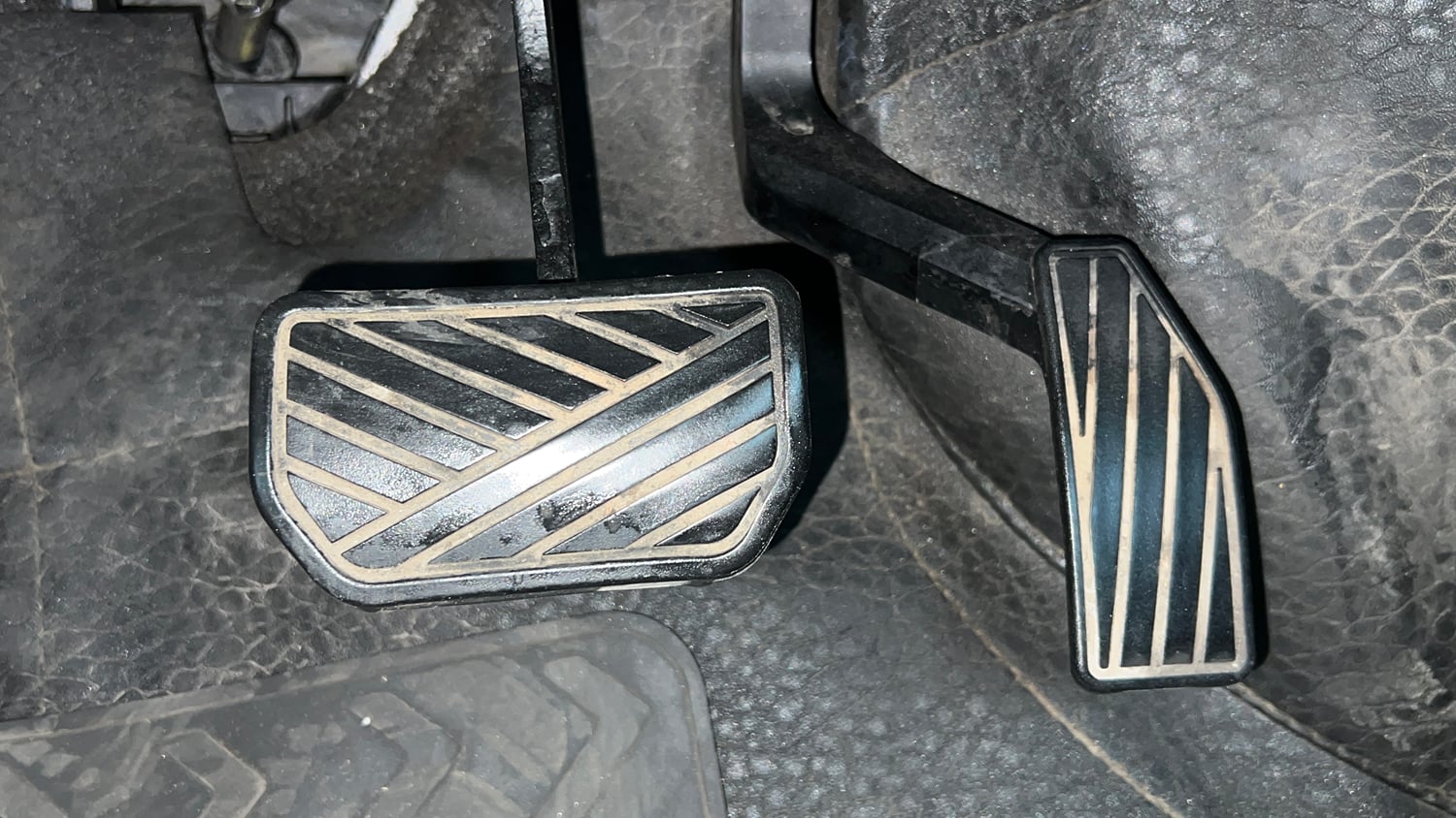 Used 2018 Maruti Suzuki Wagon R 1.0 VXI AMT (O) Petrol Automatic interior PEDALS VIEW