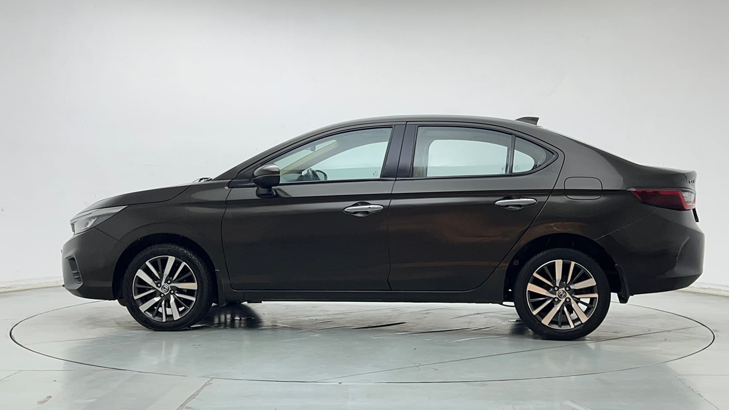 Used 2021 Honda City ZX CVT Petrol Petrol Automatic exterior LEFT SIDE VIEW