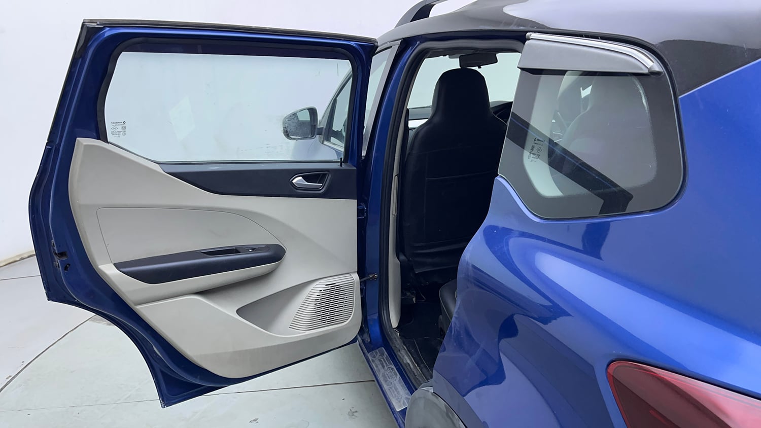 Used 2022 Renault Triber RXZ Dual Tone Petrol Manual interior LEFT REAR DOOR OPEN VIEW