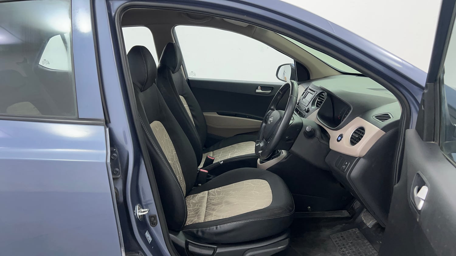 Used 2015 Hyundai Grand i10 Asta AT 1.2 Kappa VTVT Petrol Automatic interior RIGHT SIDE FRONT DOOR CABIN VIEW