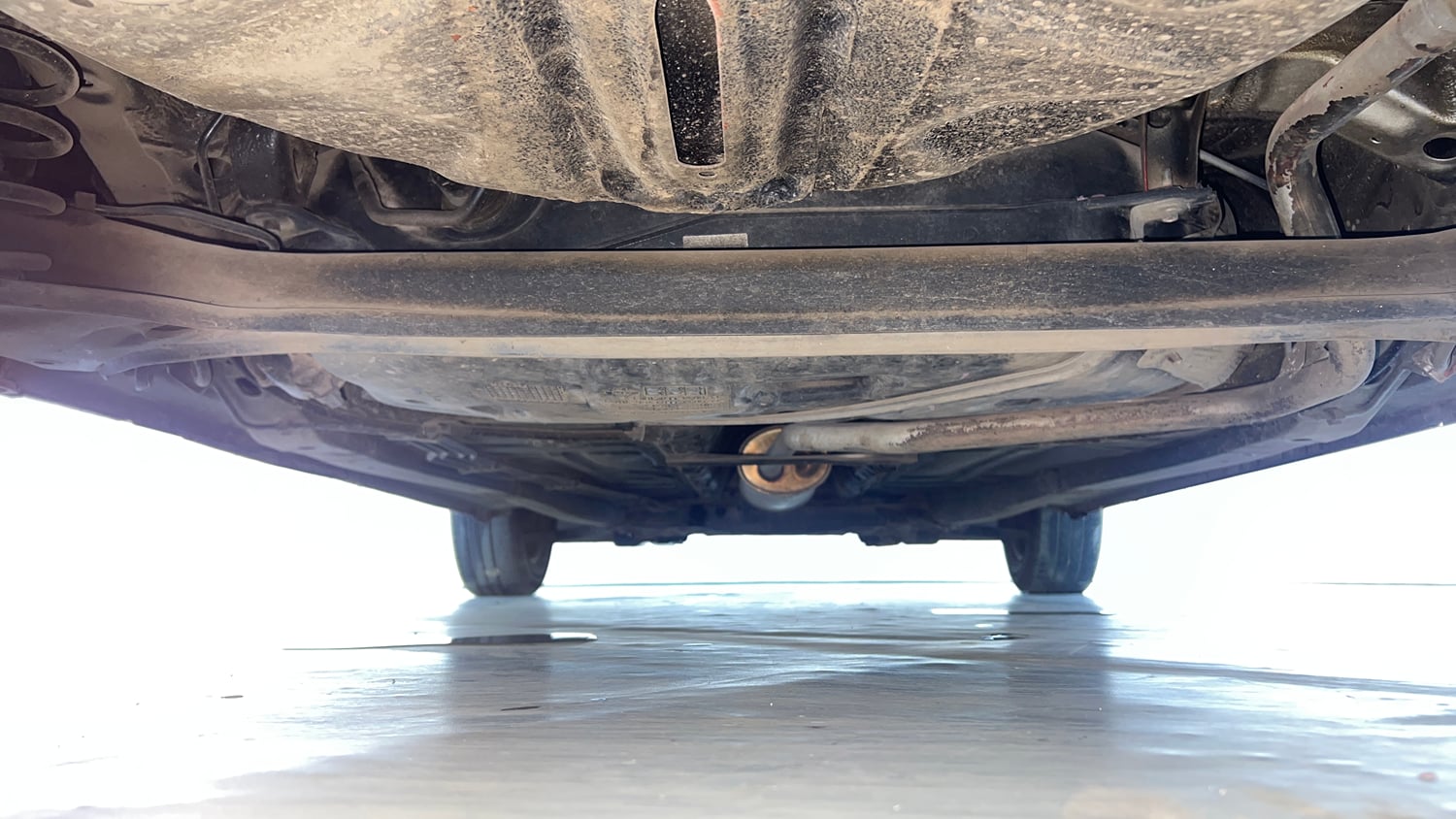 Used 2016 Maruti Suzuki Baleno Delta 1.2 AT Petrol Automatic extra REAR UNDERBODY VIEW (TAKEN FROM REAR)