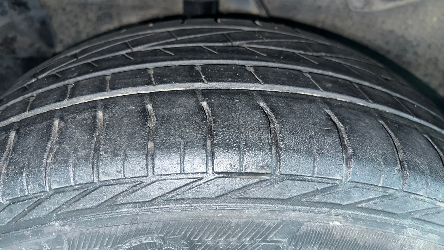 Used 2019 Tata Nexon XMA Diesel Diesel Automatic tyres RIGHT REAR TYRE TREAD VIEW