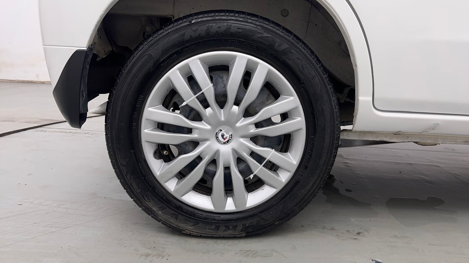 Used 2013 Maruti Suzuki Alto K10 VXi Petrol Manual tyres RIGHT REAR TYRE RIM VIEW