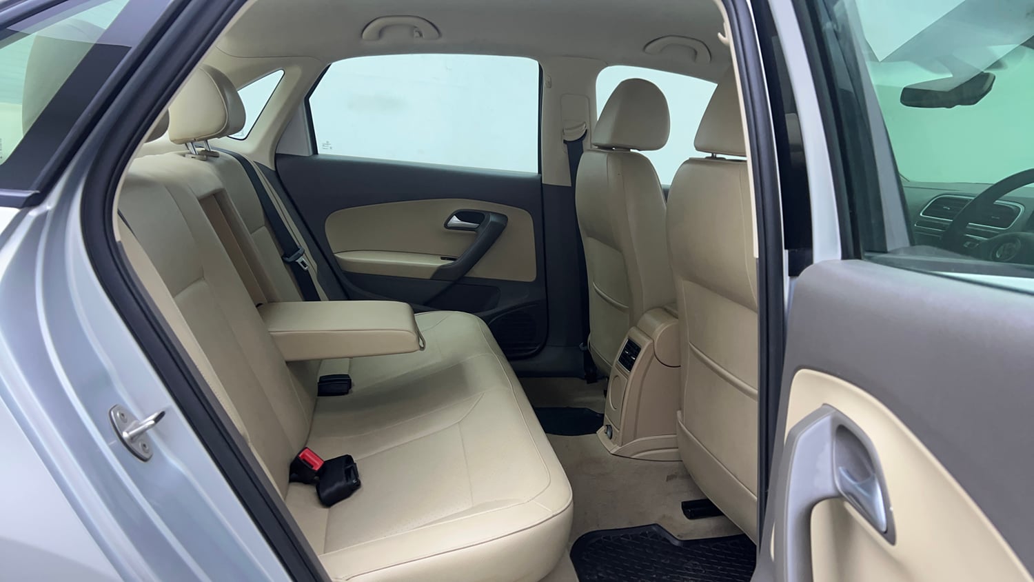 Used 2022 Volkswagen Vento Highline 1.0L TSI Petrol Manual interior RIGHT SIDE REAR DOOR CABIN VIEW