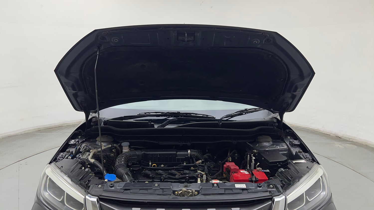 Used 2022 Toyota Urban Cruiser Premium Grade MT Petrol Manual engine ENGINE & BONNET OPEN FRONT VIEW