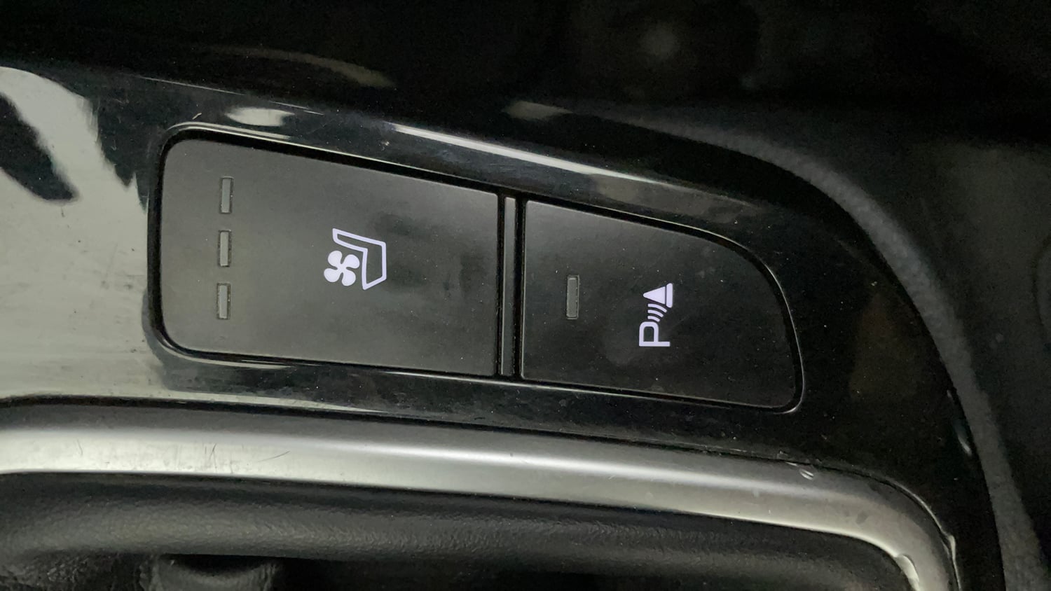 Used 2019 Kia Seltos GTX Plus 1.4 Petrol Manual top_features Ventilated seats