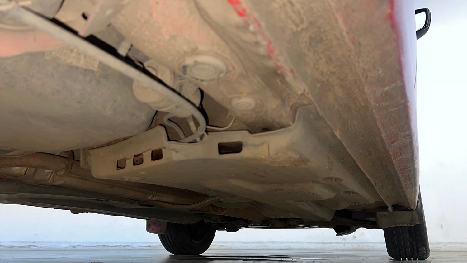 Used 2014 Volkswagen Polo Comfortline 1.2L (P) Petrol Manual extra REAR RIGHT UNDERBODY VIEW