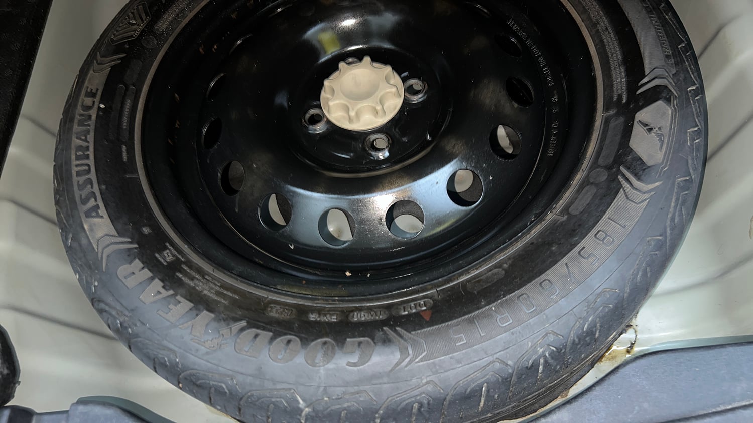 Used 2019 Toyota Yaris G CVT Petrol Automatic tyres SPARE TYRE VIEW