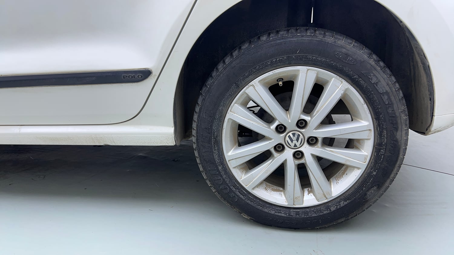 Used 2013 Volkswagen Polo Highline1.2L (P) Petrol Manual tyres LEFT REAR TYRE RIM VIEW
