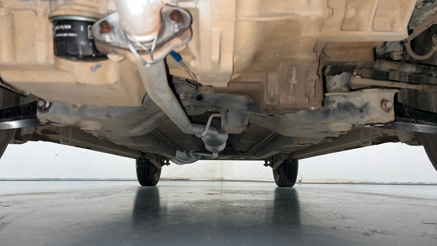 Used 2016 Maruti Suzuki Wagon R VXI Petrol Manual extra FRONT LEFT UNDERBODY VIEW