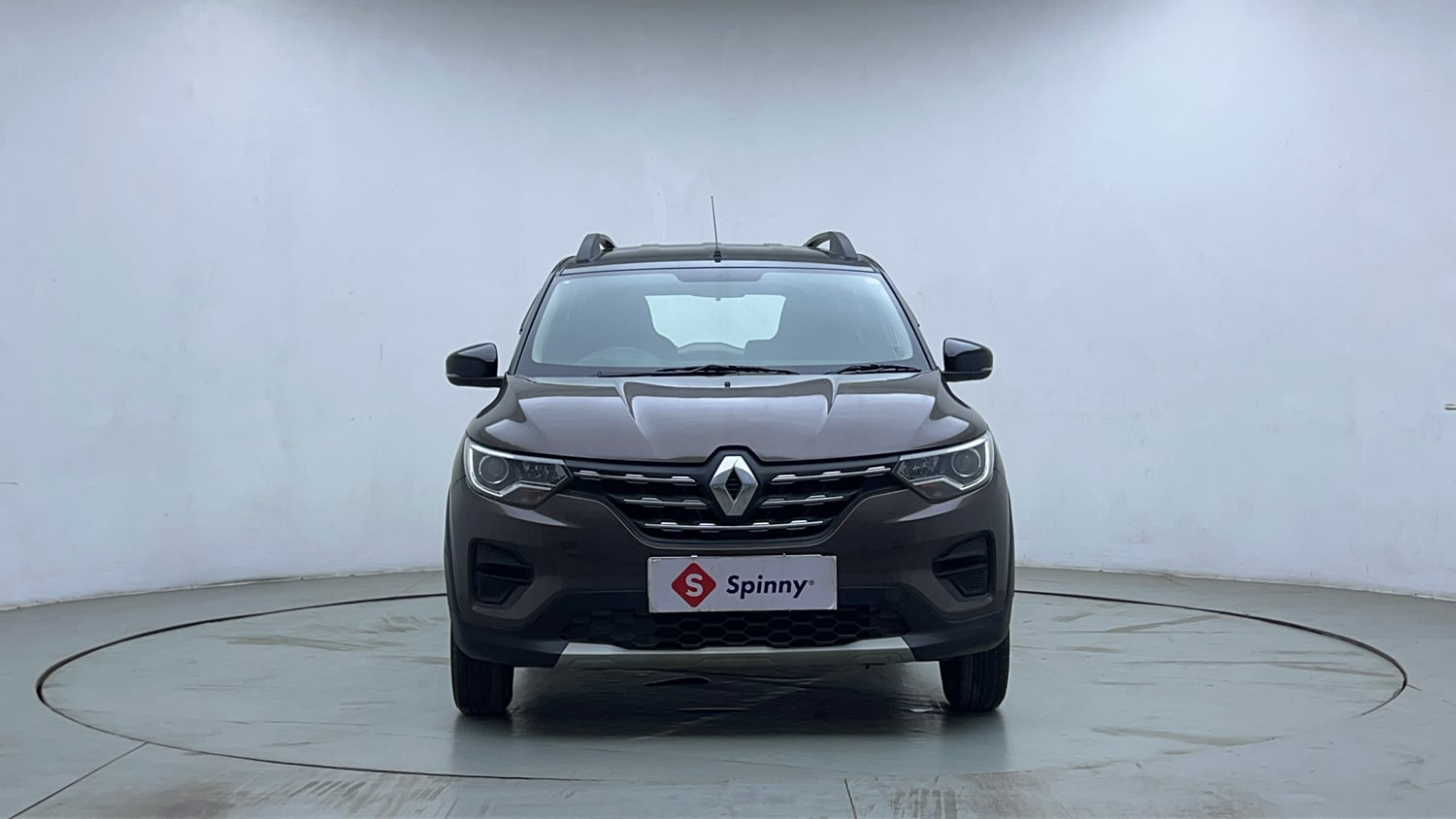 Used 2022 Renault Triber Limited Edition AMT Petrol Automatic exterior FRONT VIEW