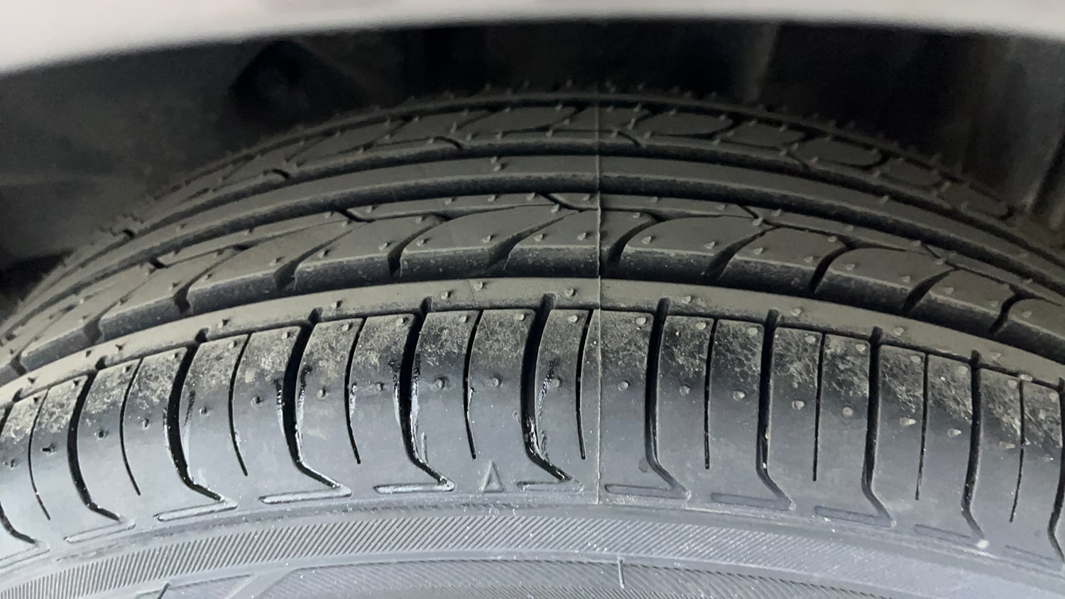 Used 2018 Tata Tiago Revotron XZ Petrol Manual tyres LEFT REAR TYRE TREAD VIEW