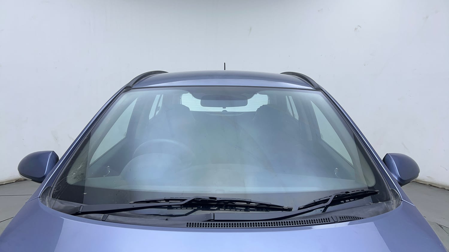 Used 2016 Hyundai Grand i10 Sportz 1.1 CRDi Diesel Manual exterior FRONT WINDSHIELD VIEW